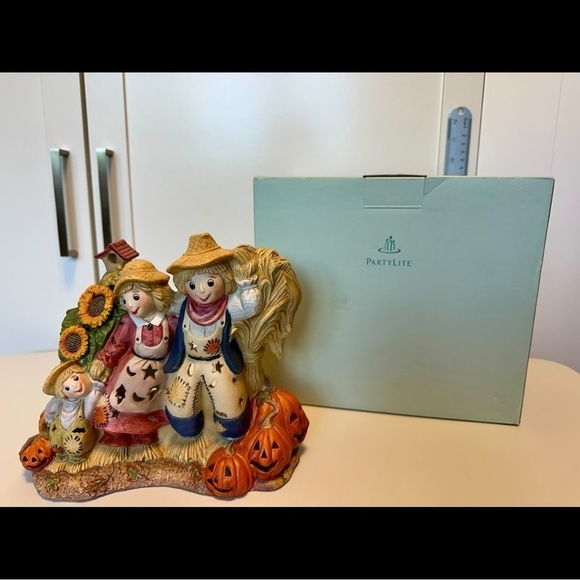PartyLite Scarecrow Family Tealight Holder - Picture 9 of 11
